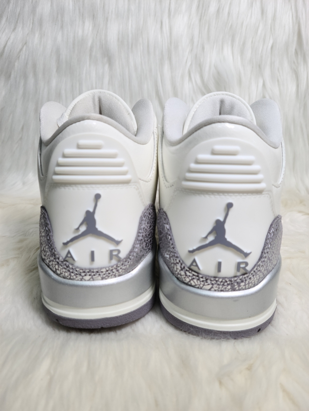 Nike Air Jordan 3 Retro Sail Cement Grey Silver Women 7 NEW - Picture 3 of 7
